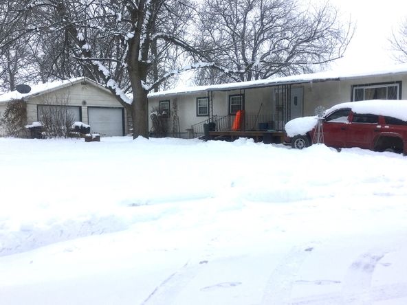 Villa Village: 2404 N 8th St, Red Oak, IA 51566